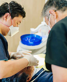 歯科医師と歯科技工士が連携する精密な口腔内検査